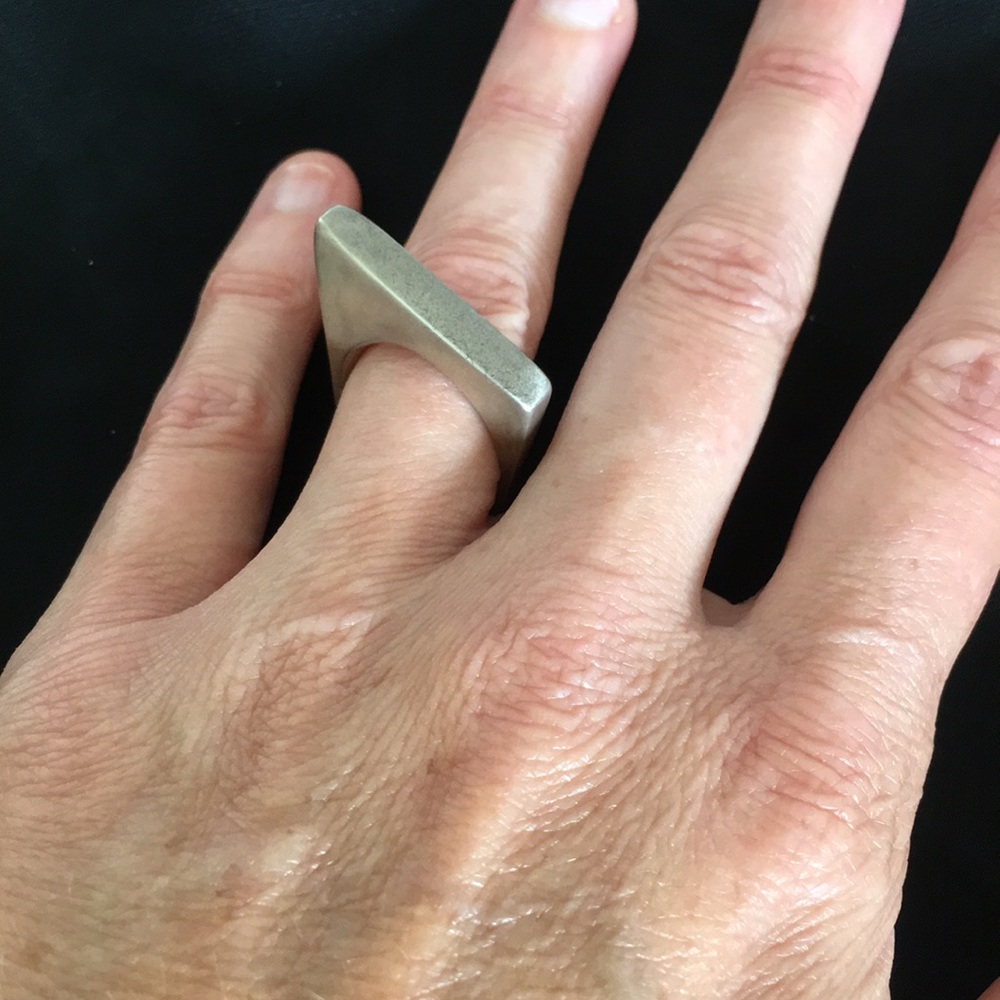 Hand made solid silver ring - Picture 3 of 3